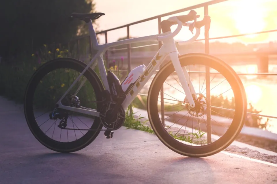 最值得买的顶级公路车？TREK 八代 Madone 评测