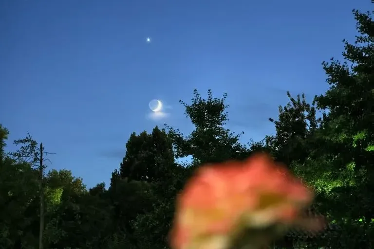 星空有约丨9月“天象剧场”金星伴月、中秋月将登场